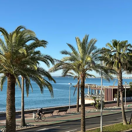 Panoramic Sea View דירה